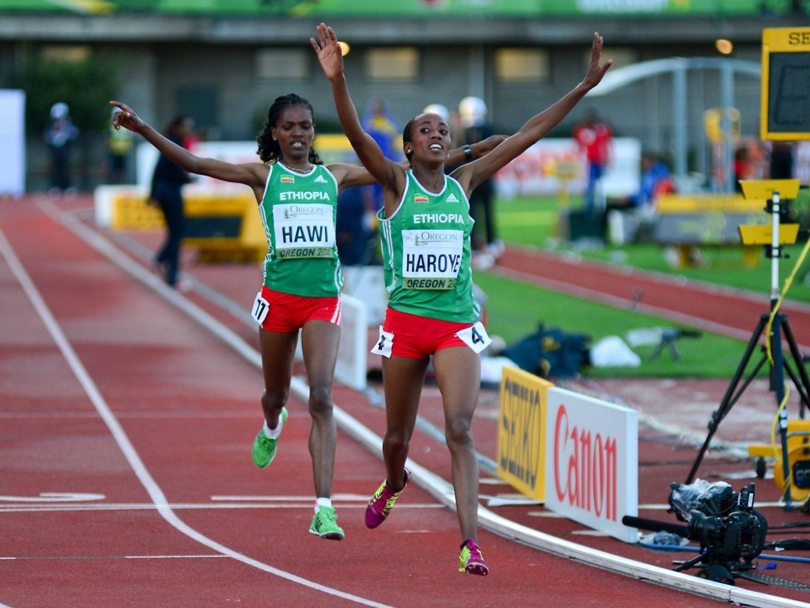 Alemitu Haroye led a one-two for Ethiopia and outsprinted her team-mate Alemitu Hawi in the final stretch to win the 5000m title with a time of 15:10.08 at the 2014 IAAF World Junior Championships - Oregon 2014 / Photo credit: TrackTown Photo