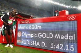 Rio 2016: David Rudisha retains Olympic 800m title