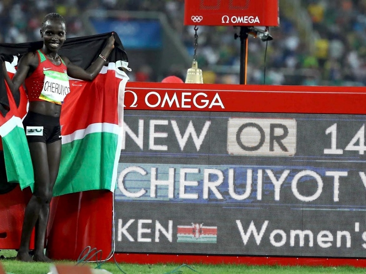Vivian Cheruiyot of Kenya celebrates after winning the women's 5000m gold medal in an Olympic Record on day 8 at the Rio 2016 Olympics / Photo credit: Getty