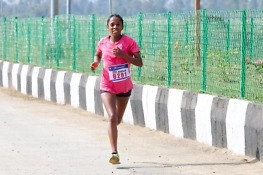 Ethiopian duo win Indian half marathon Sangai Run 2017