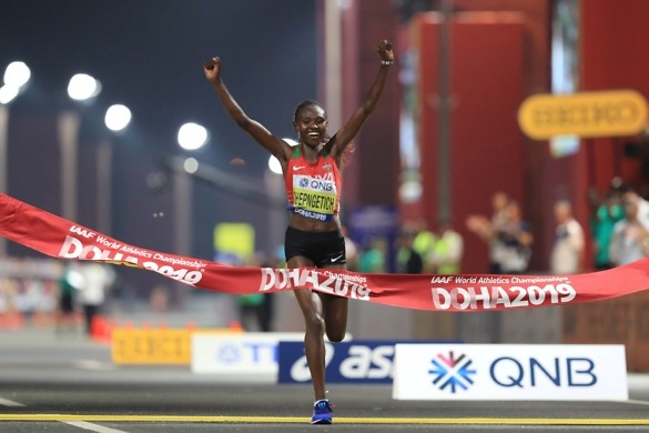 Chepngetich defies Doha’s sweltering heat to win Women’s marathon – Day 1 Report