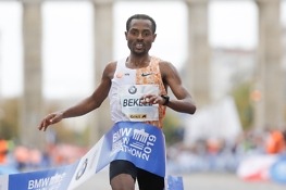 Bekele narrowly misses World Record in sensational comeback victory in Berlin