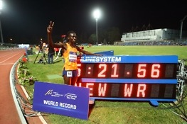 Niyonsaba breaks world 2000m record in Zagreb