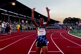 Letesenbet Gidey breaks world 10,000m record in Hengelo