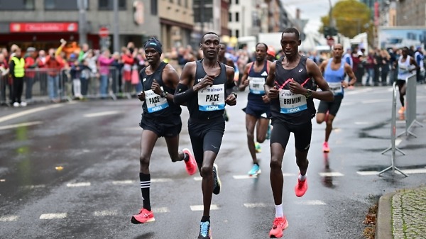 Elite men’s leading group at the Mainova Frankfurt Marathon 2023 / Photo credit: Mainova Frankfurt Marathon