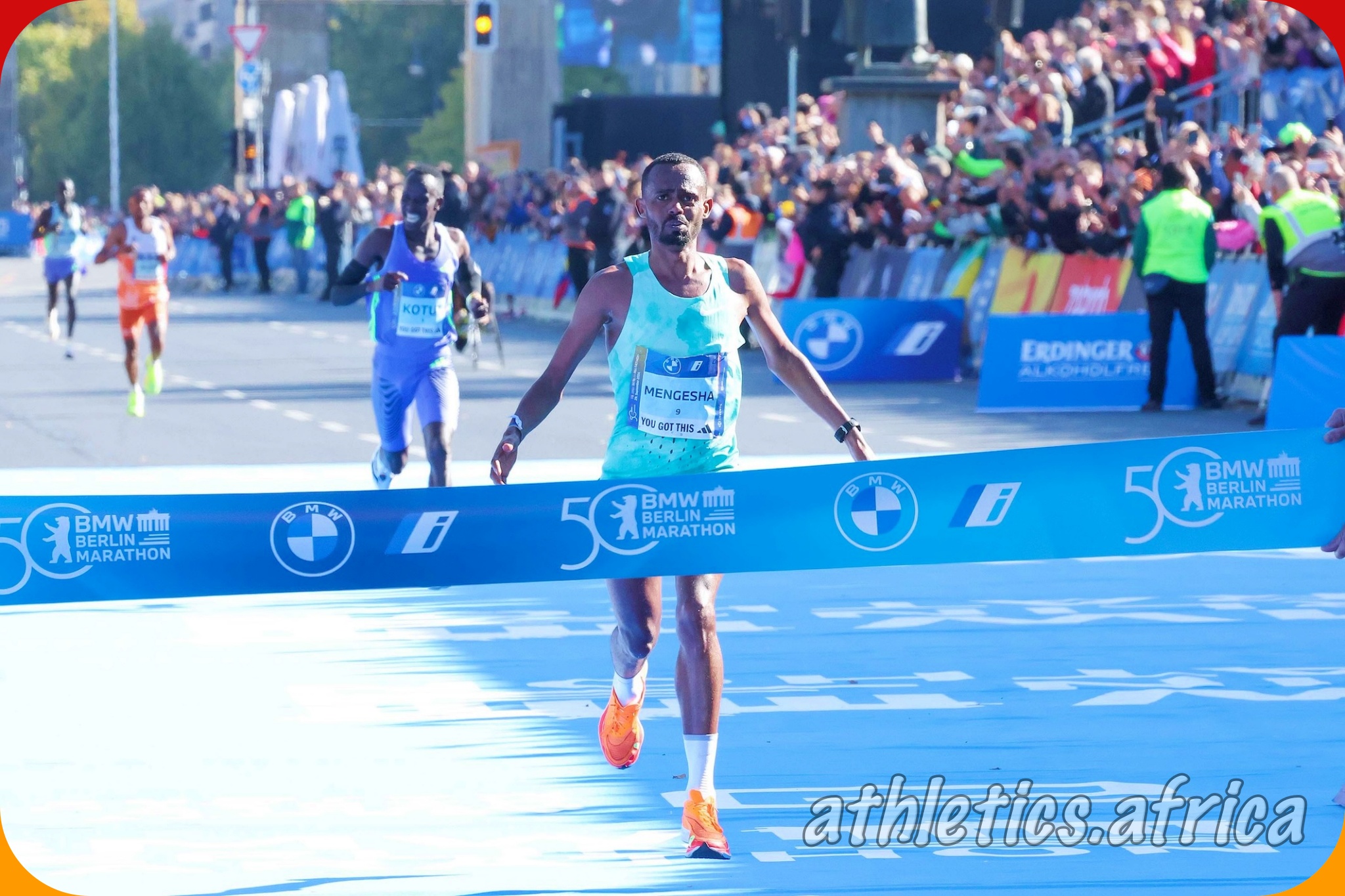 Ethiopian Milkesa Mengesha winning at the BMW Berlin Marathon 2024 / Photo credit: Victah Sailer / PhotoRun