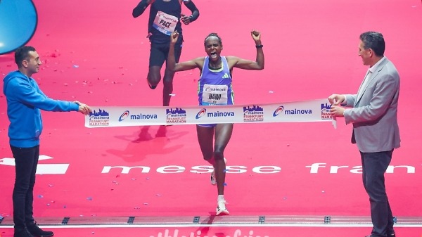 Hawi Feysa celebrates at the finish of 41st Mainova Frankfurt Marathon 2024 | Photo credit: Sailer / photorun.net