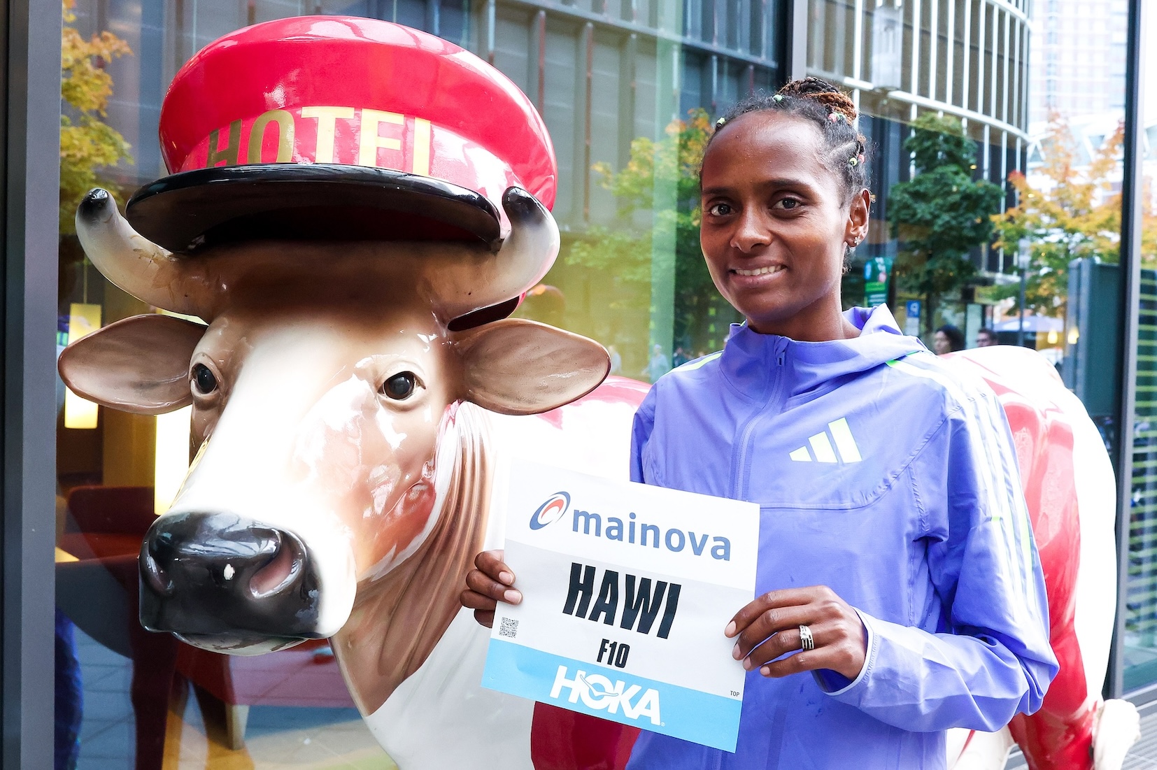 Hawi Feysa at the athletes’ hotel of the Mainova Frankfurt Marathon 2024 | Photo credit: Sailer / photorun.net