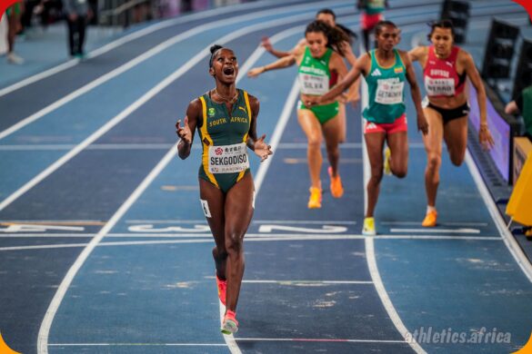 Prudence Sekgodiso celebrates winning the women's 800m title at the 2025 World Athletics Indoor Championships in Nanjing on Sunday 23 March / Photo: Sona Maleterova for World Athletics