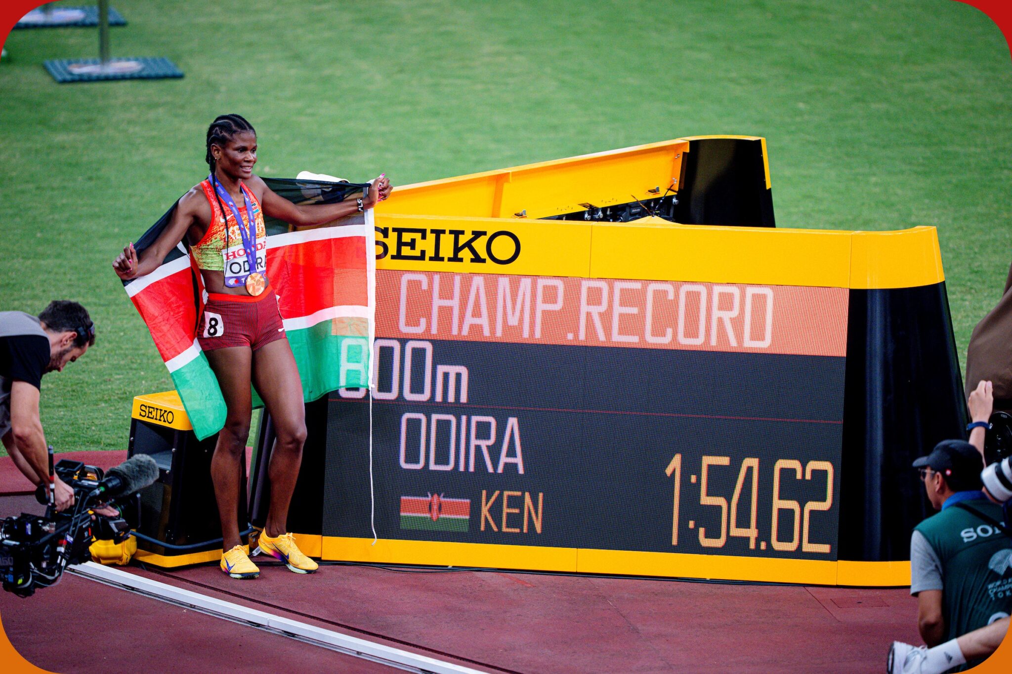 Lilian Odira celebrates winning the women's 800m at the World Athletics Championships Tokyo 25 / Diogo Cardoso for World Athletics