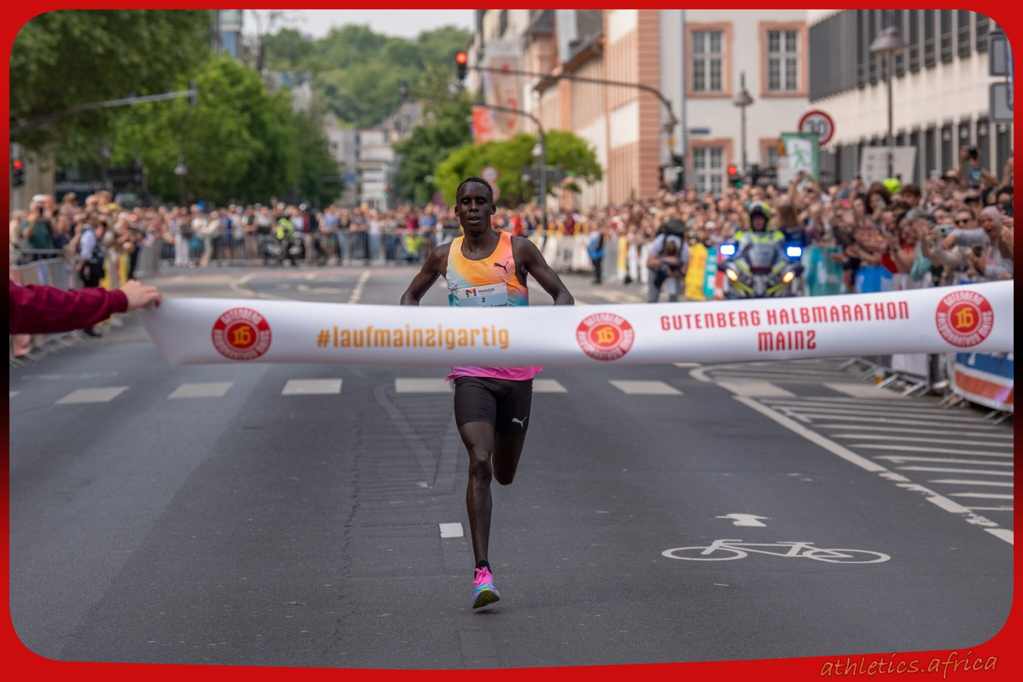 Kenya's Dennis Kipkogei winning the men's race at the 2026 Gutenberg Mainz Half Marathon / Photo credit: Gutenberg Halbmarathon Mainz / Mirja